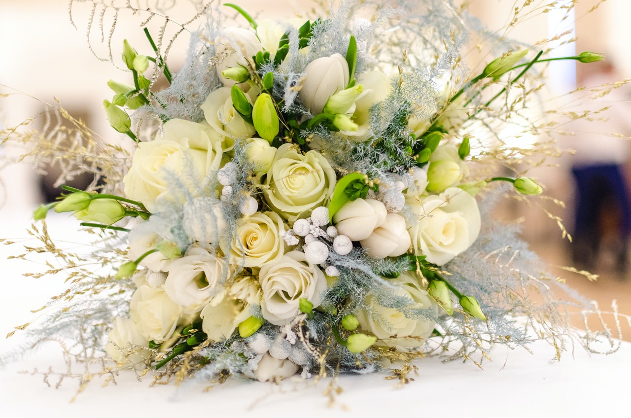 Our guide to Seasonal Wedding Flowers
