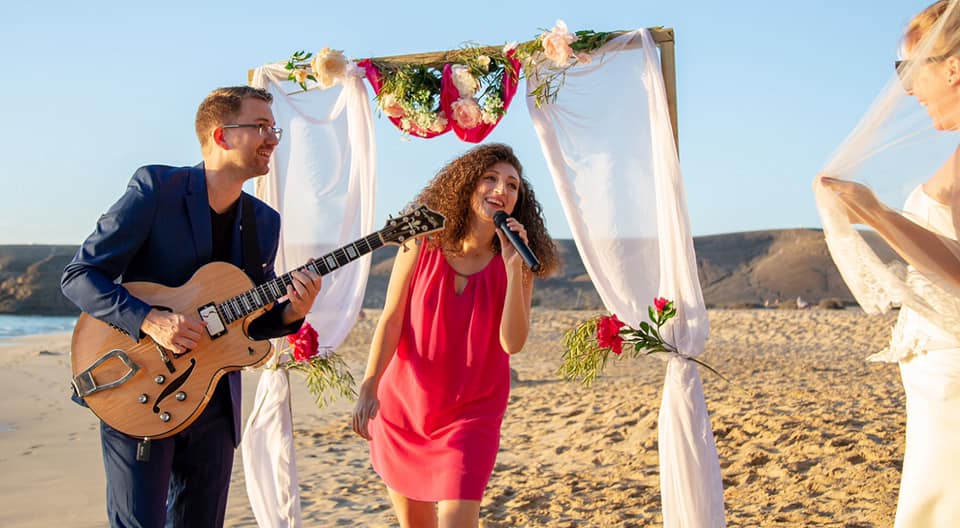 Lizi and Marci Wedding Entertainment in Lanzarote