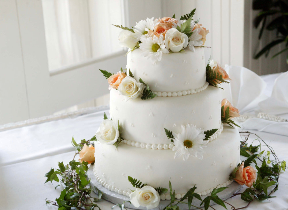 Beautiful wedding cakes on budget