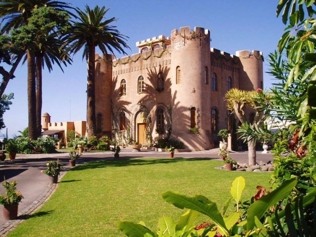 El Castillo de Los Realejos Tenerife Wedding Venue